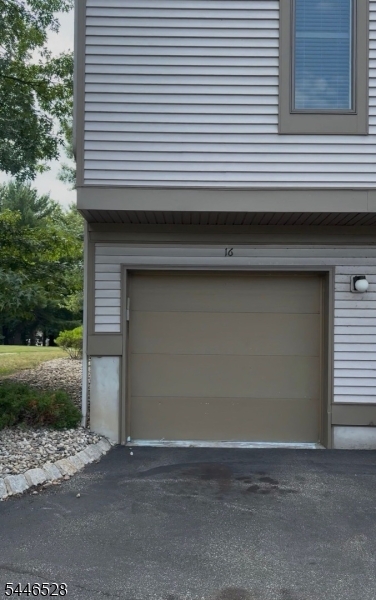 16 Sam Bonnell Drive Clinton, NJ 08809 - Photo 9 of 12