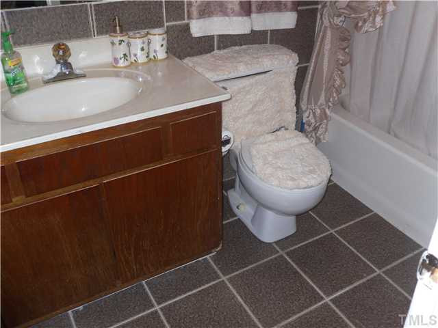 322 Junction Road, Unit 20B Durham, NC 27703 - Photo 6 of 9 Photo 6