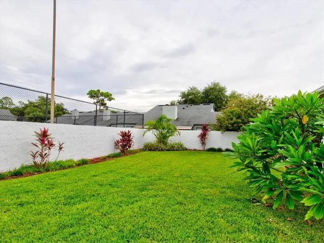 $325,000 | 2745 Enterprise Road East, Unit 24, Clearwater, FL 33759