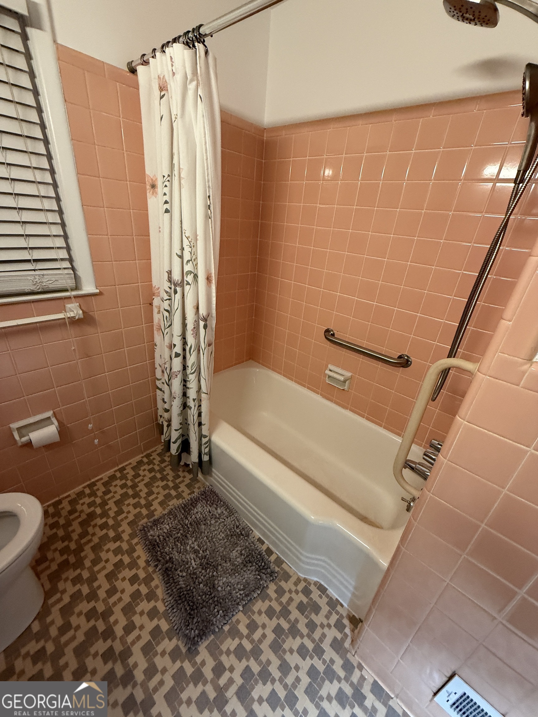 2352 Leafmore Drive Decatur, GA 30033 - Photo 26 of 28 a bathroom with a toilet and shower