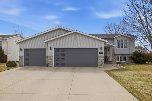 $389,000 | 3534 42nd Avenue South, Fargo, ND 58104