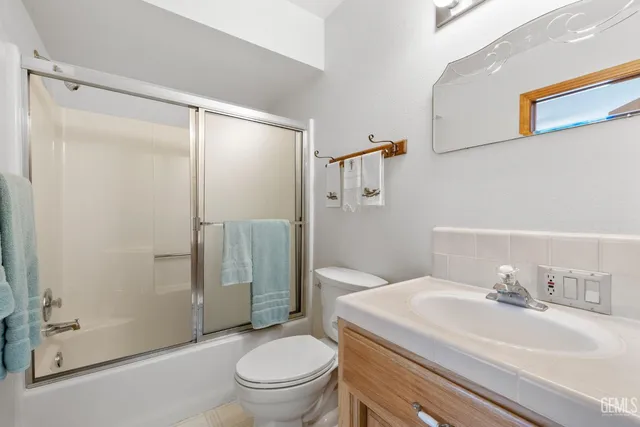 $1,175,000 | Undisclosed Address, Bakersfield, CA 93308