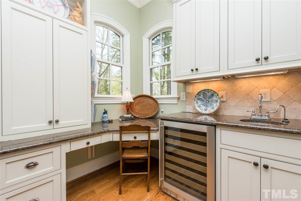 1714 Banbury Road Raleigh, NC 27608 - Photo 6 of 25