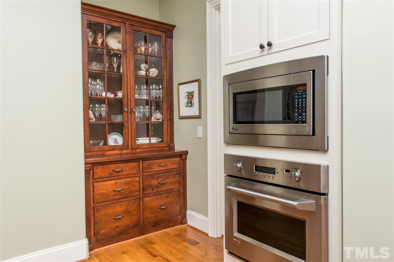 1714 Banbury Road Raleigh, NC 27608 - Photo 8 of 25