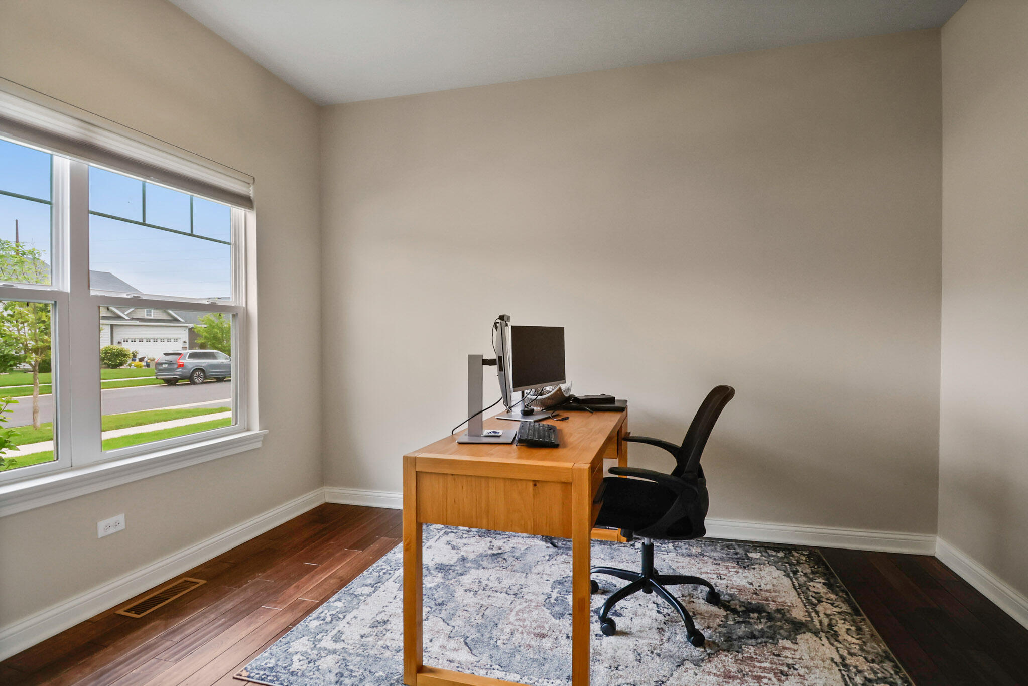 10188 Azalea Drive Crown Point, IN 46307 - Photo 19 of 29 a work room with furniture and wooden floor