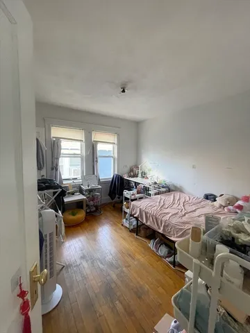 $5,050 | 44 Chetwynd Road, Unit 2, Somerville, MA 02144