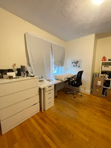 $5,050 | 44 Chetwynd Road, Unit 2, Somerville, MA 02144