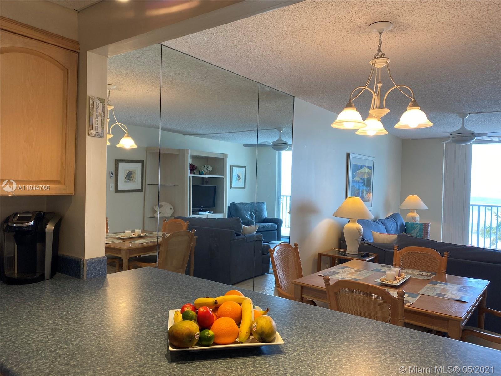400 North Surf Road, Unit 402 Hollywood, FL 33019 - Photo 7 of 18