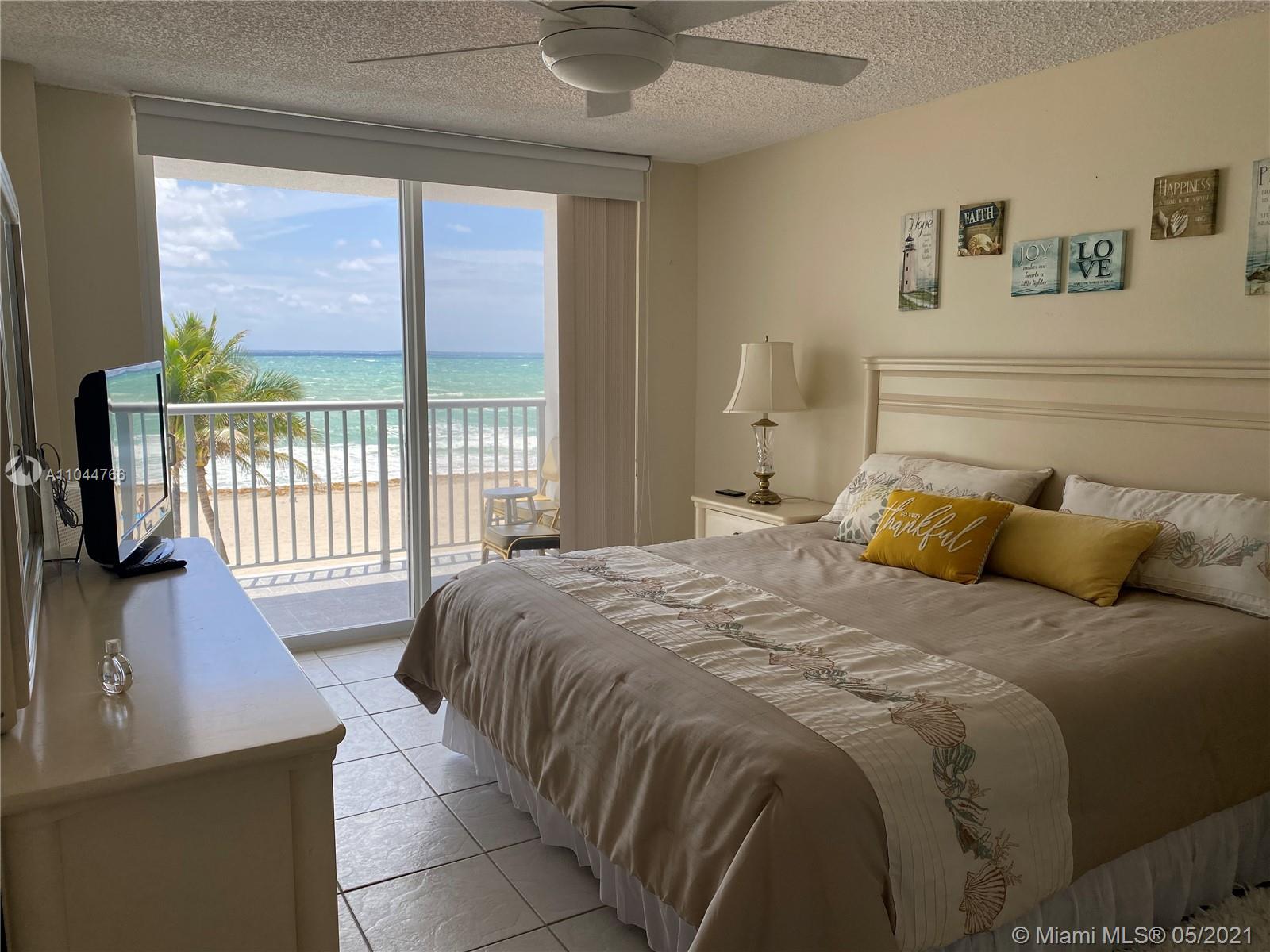 400 North Surf Road, Unit 402 Hollywood, FL 33019 - Photo 9 of 18