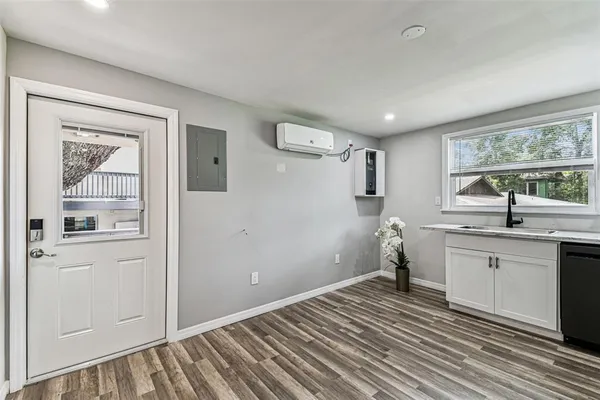 $1,380 | 1006 East 26th Avenue, Unit 2, Tampa, FL 33605