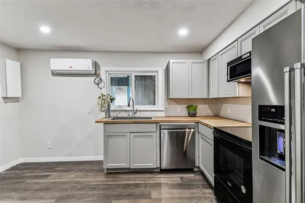 $1,380 | 1006 East 26th Avenue, Unit 2, Tampa, FL 33605