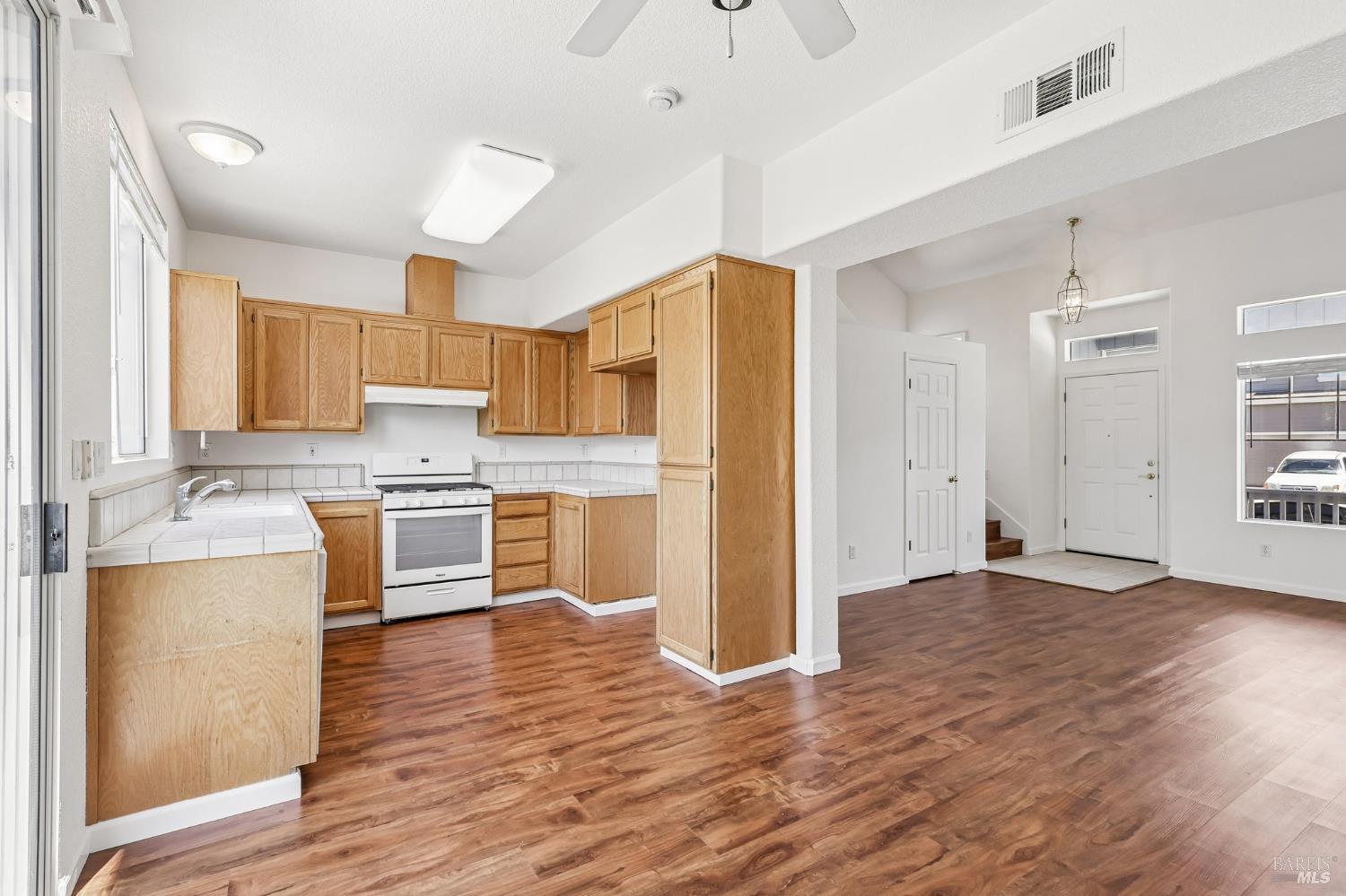 2323 Malachite Way Santa Rosa, CA 95404 - Photo 10 of 36