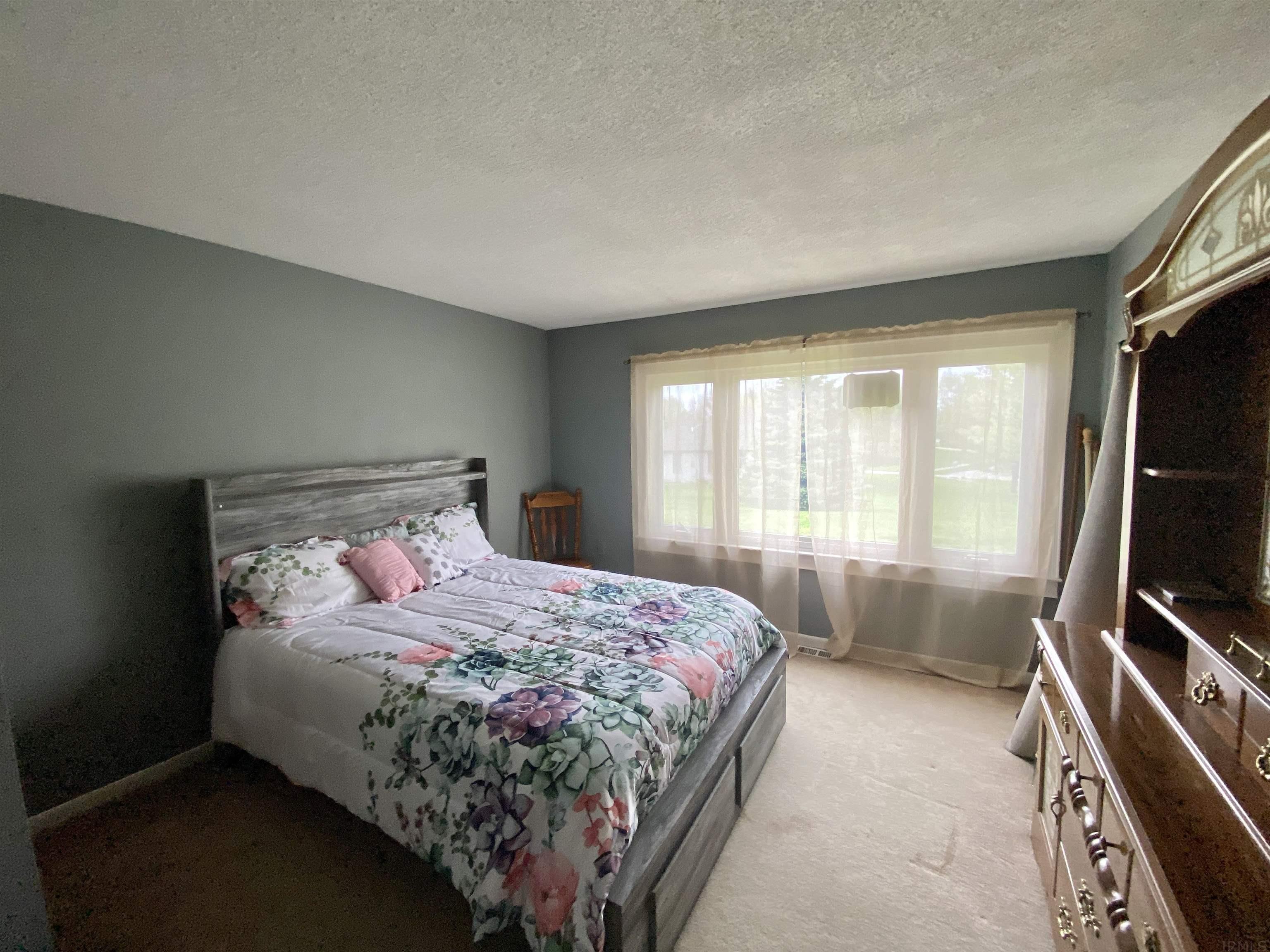 1088 West 18th Street Rochester, IN 46975 - Photo 14 of 22