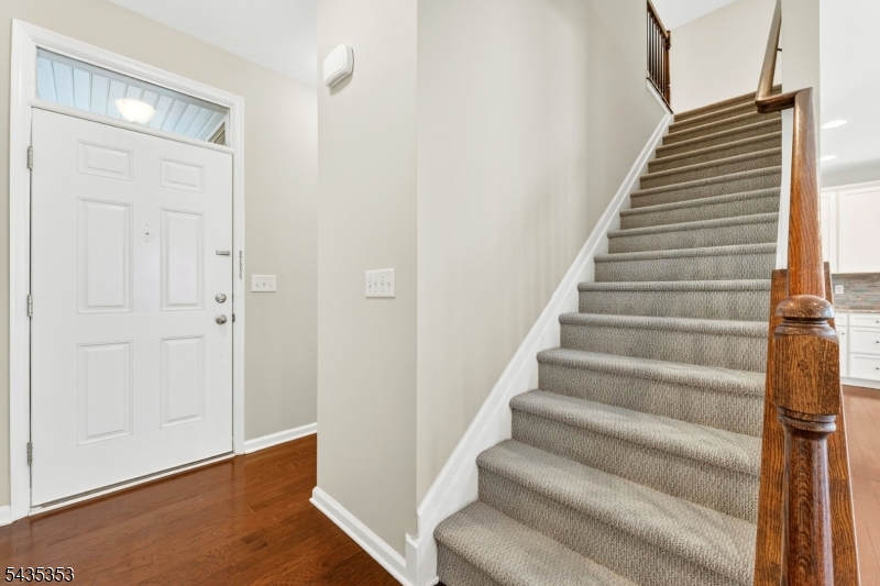 84 Autumn Lane Skillman, NJ 08558 - Photo 3 of 34