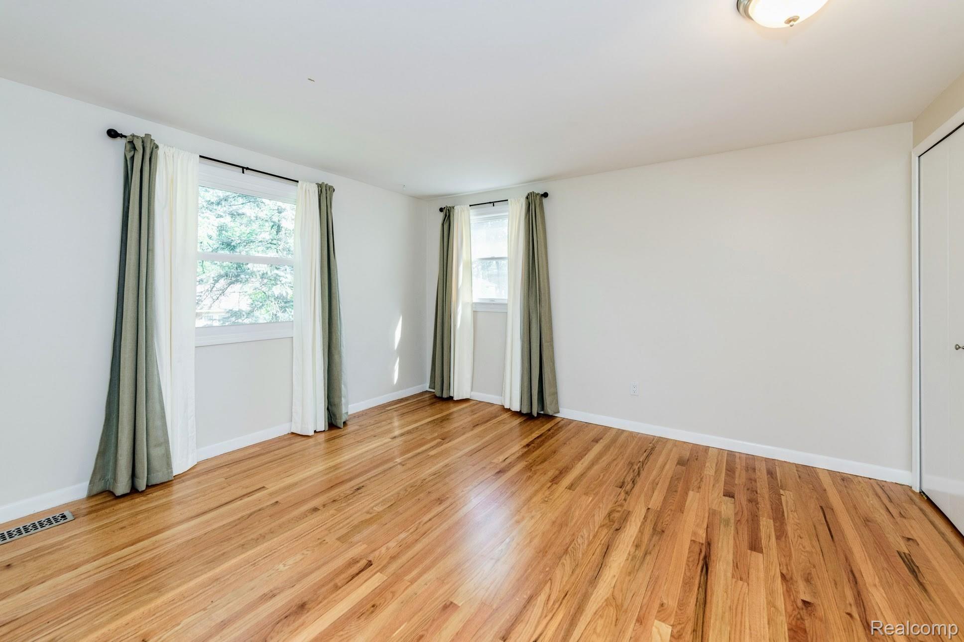25633 Branchaster Road Farmington, MI 48336 - Photo 23 of 28 Branchaster23.jpg