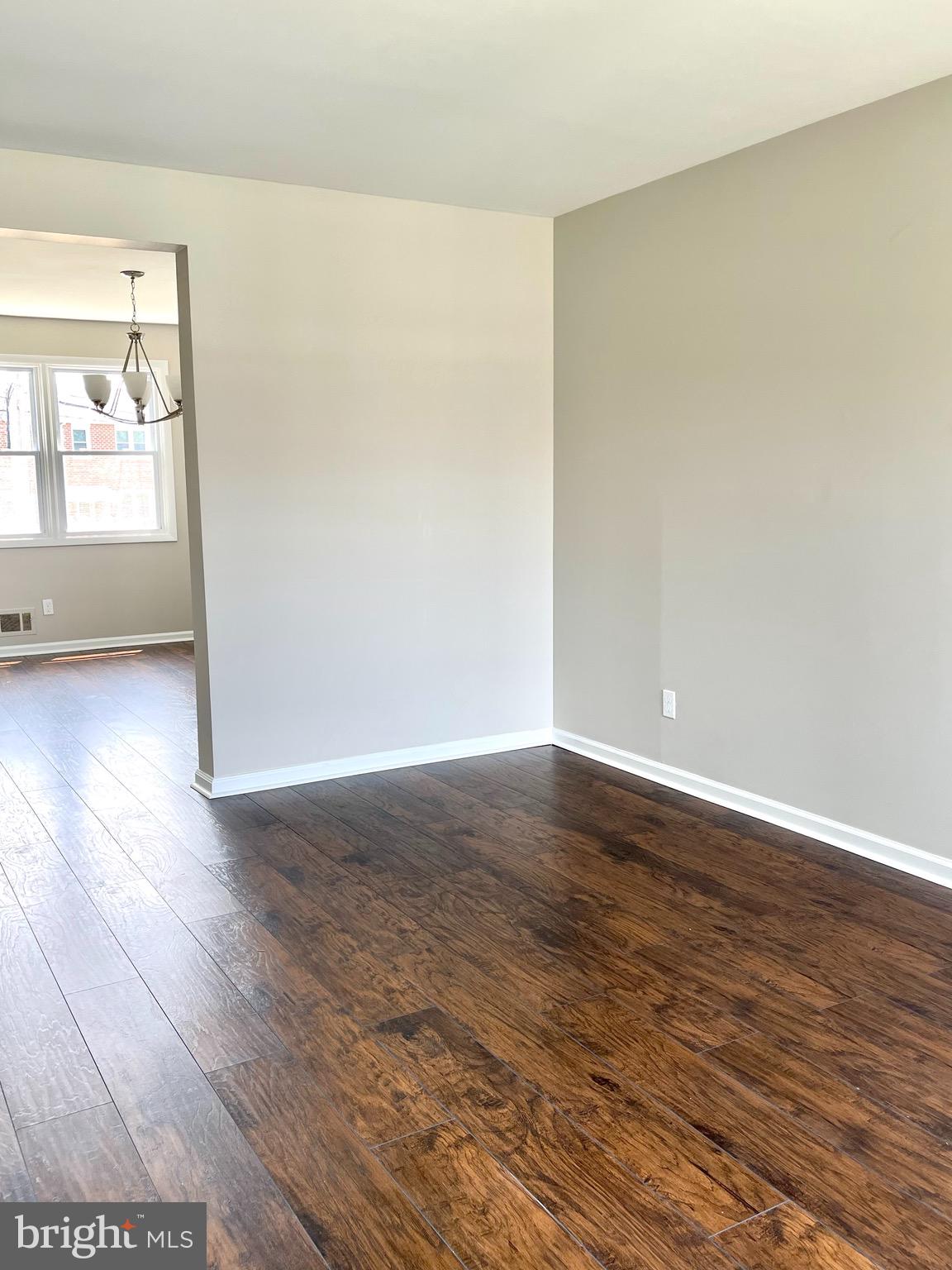 6934 Blanche Road Baltimore, MD 21215 - Photo 30 of 51 Spacious living room.