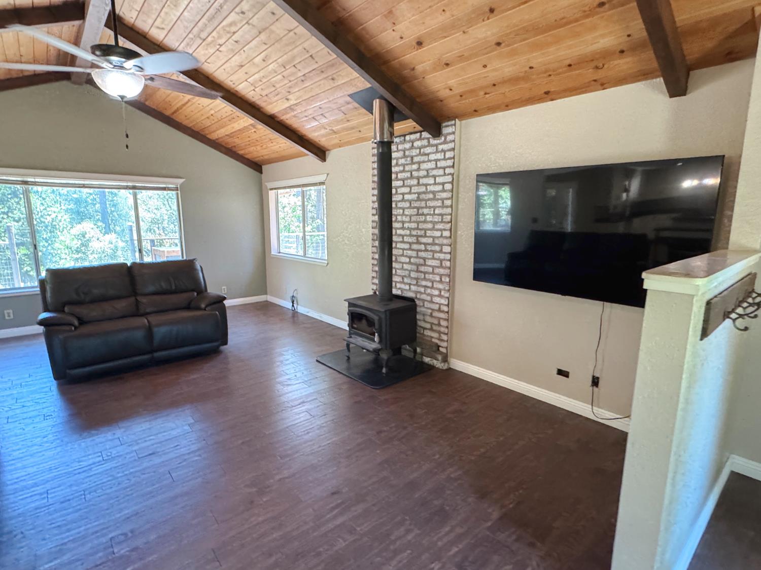 6425 Quartz Mine Road Mountain Ranch, CA 95246 - Photo 11 of 70