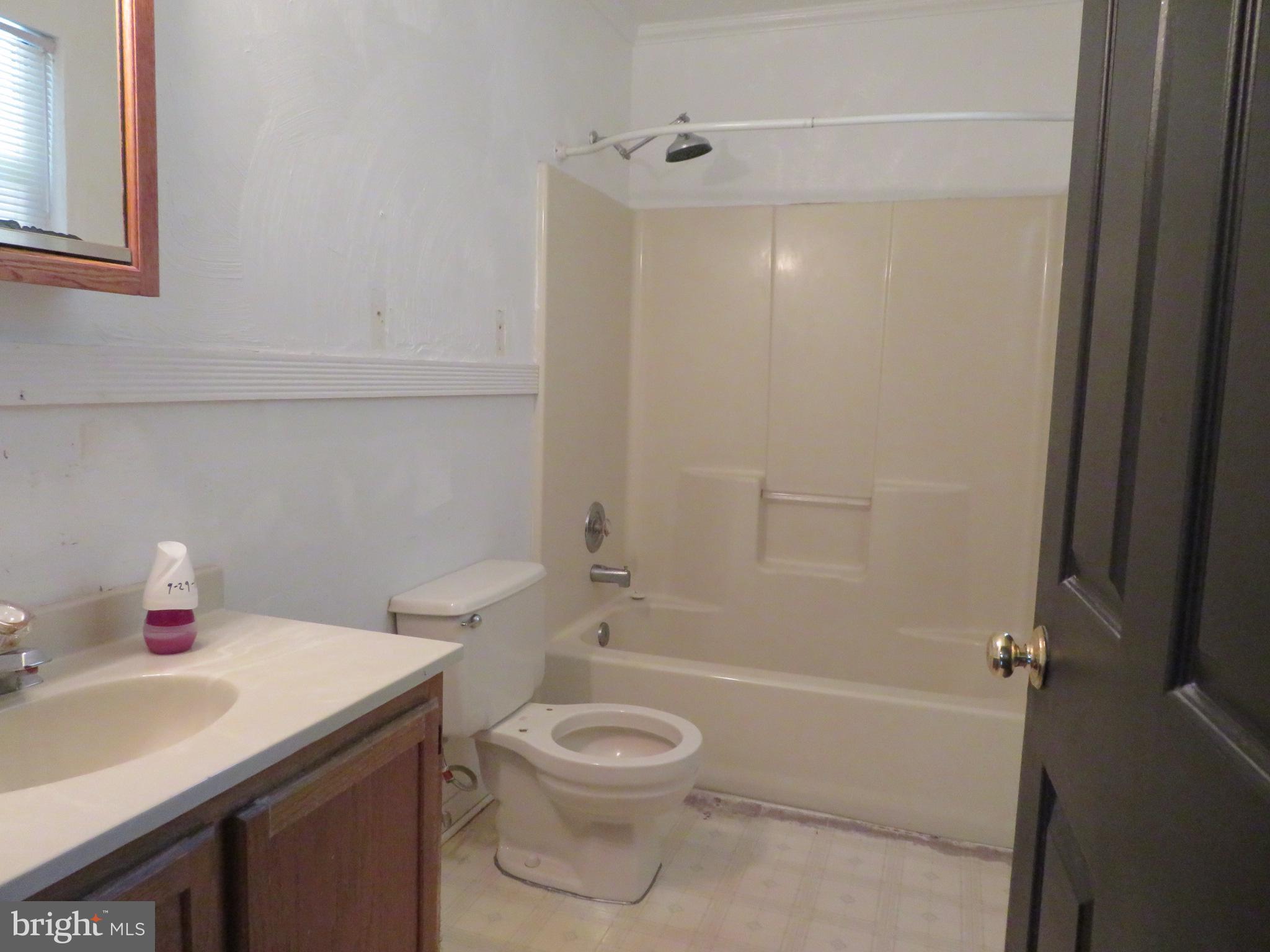 662 San Gabriel Road Lusby, MD 20657 - Photo 14 of 19 Bath (Master)