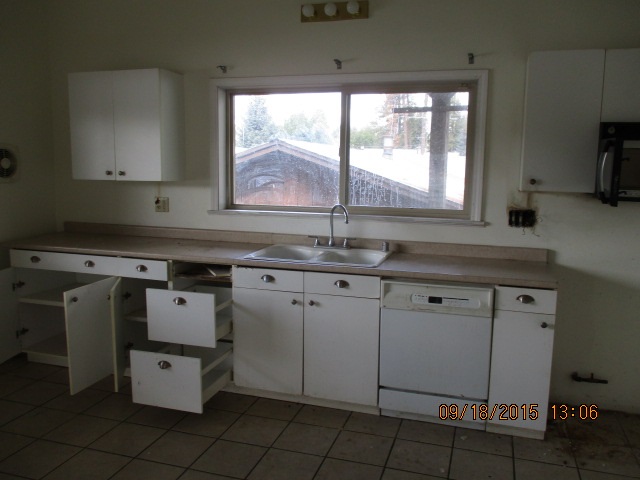 40687 Lake Road Loon Lake, WA 99148 - Photo 6 of 18 Gallery Image 6