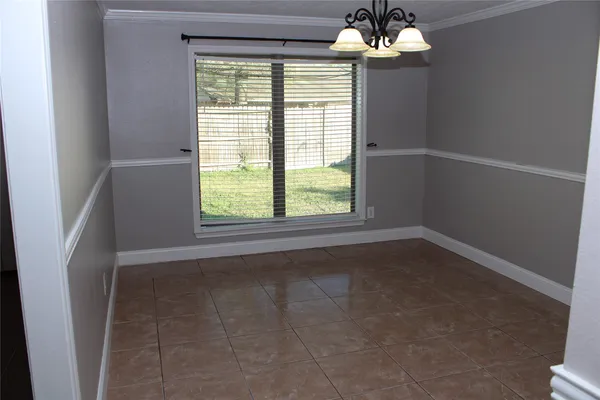 $2,200 | 15910 Boatswain Court, Crosby, TX 77532