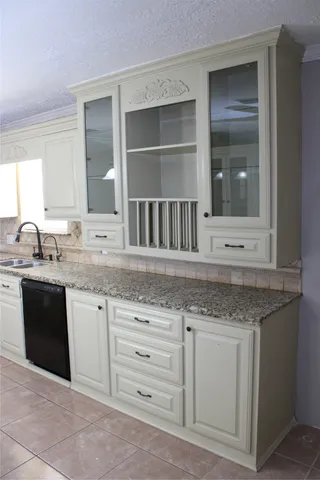 $2,200 | 15910 Boatswain Court, Crosby, TX 77532