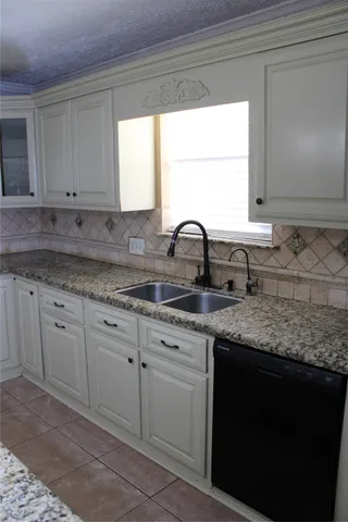 $2,200 | 15910 Boatswain Court, Crosby, TX 77532