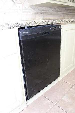 $2,100 | 15910 Boatswain Court, Crosby, TX 77532