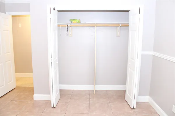 $2,200 | 15910 Boatswain Court, Crosby, TX 77532