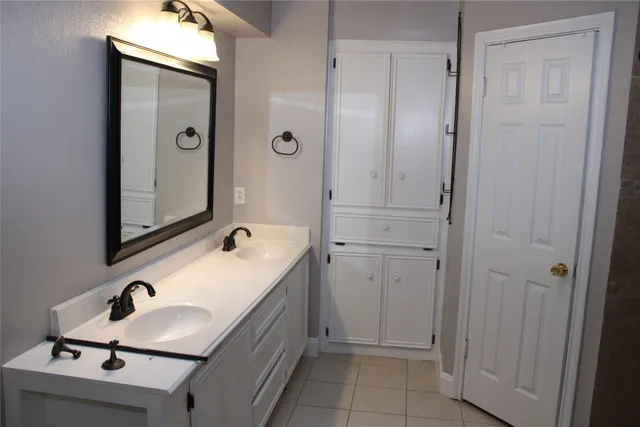 $2,200 | 15910 Boatswain Court, Crosby, TX 77532