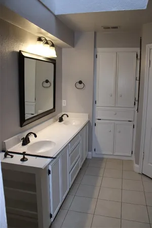 $2,100 | 15910 Boatswain Court, Crosby, TX 77532