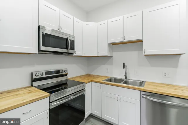 $465,000 | 216 West Penn Street, Philadelphia, PA 19144