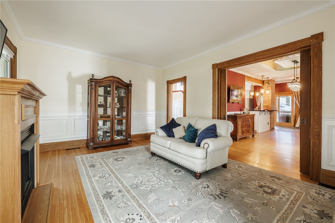 45 Rosedale Street Rochester, NY 14620 - Photo 11 of 47