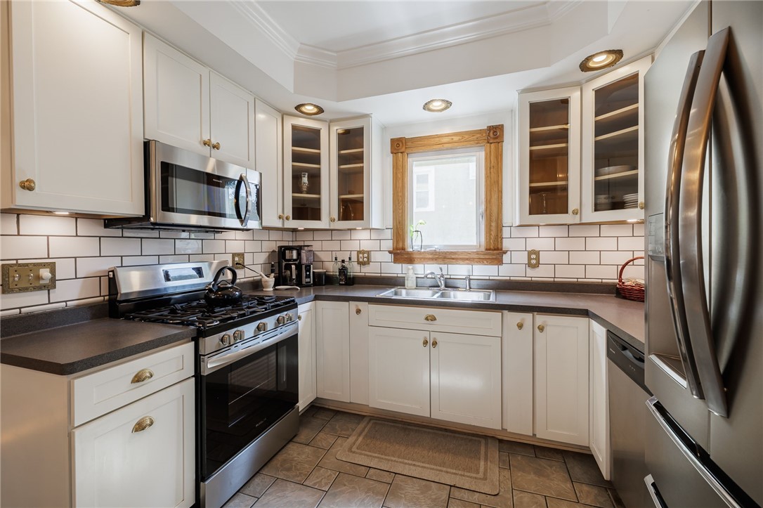 45 Rosedale Street Rochester, NY 14620 - Photo 19 of 47