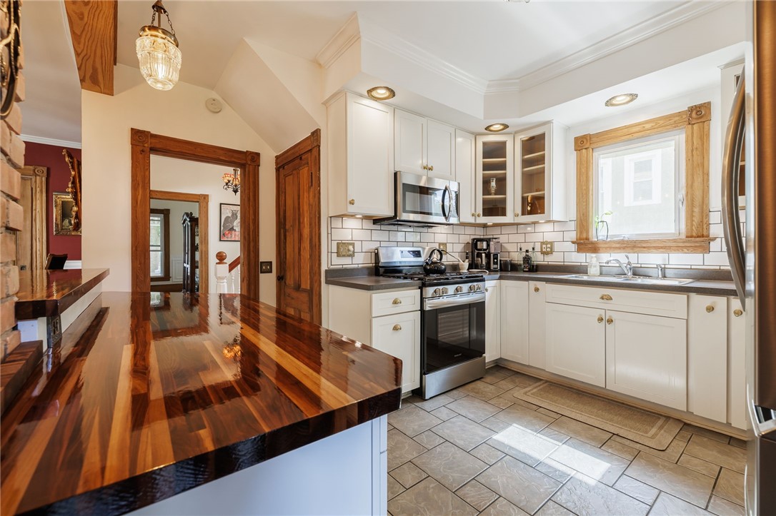 45 Rosedale Street Rochester, NY 14620 - Photo 20 of 47