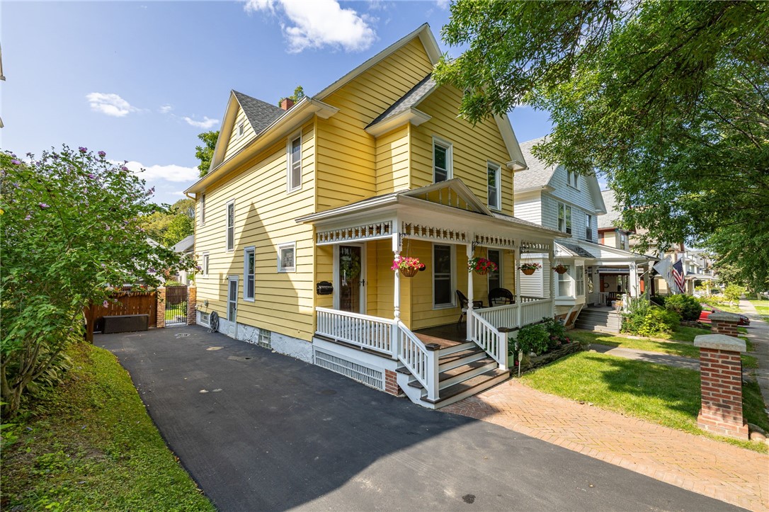 45 Rosedale Street Rochester, NY 14620 - Photo 3 of 47