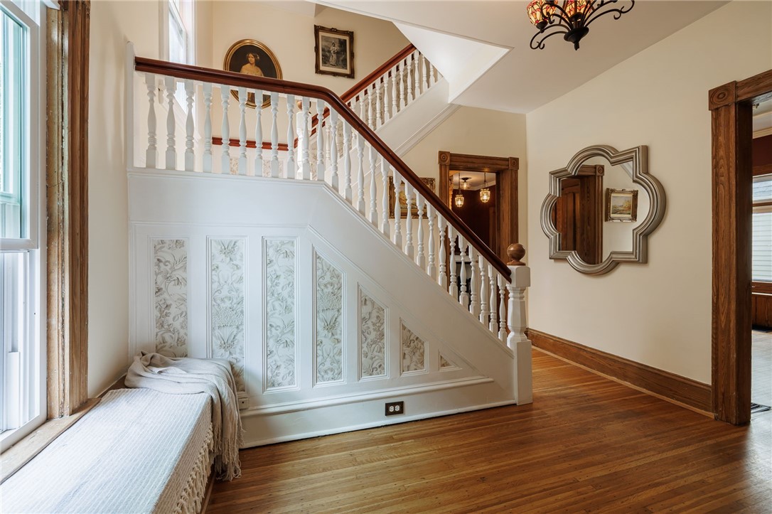 45 Rosedale Street Rochester, NY 14620 - Photo 8 of 47