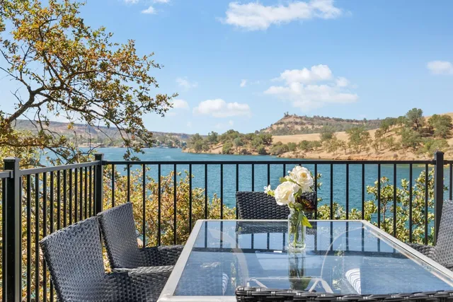 $2,099,000 | 816 Foothill Road, Unit 2, Copperopolis, CA 95228