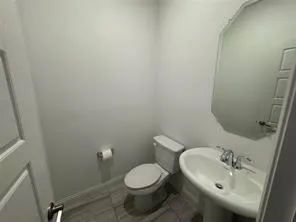 $2,400 | 619 Creekview Lane, Lavon, TX 75166