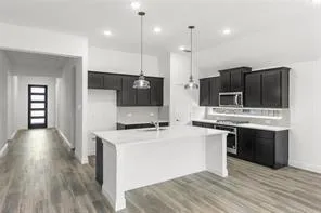 $2,400 | 619 Creekview Lane, Lavon, TX 75166