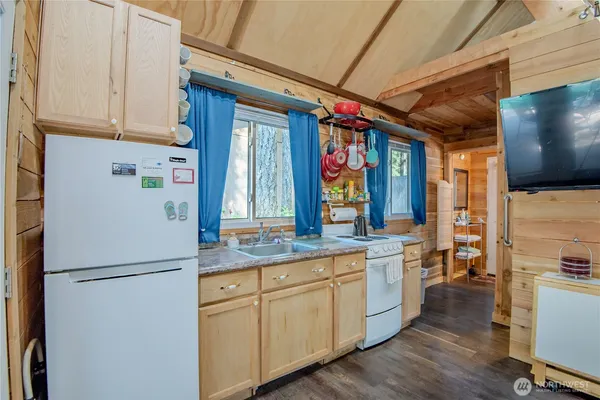 $210,000 | 30 Brook Lane, Hoodsport, WA 98548