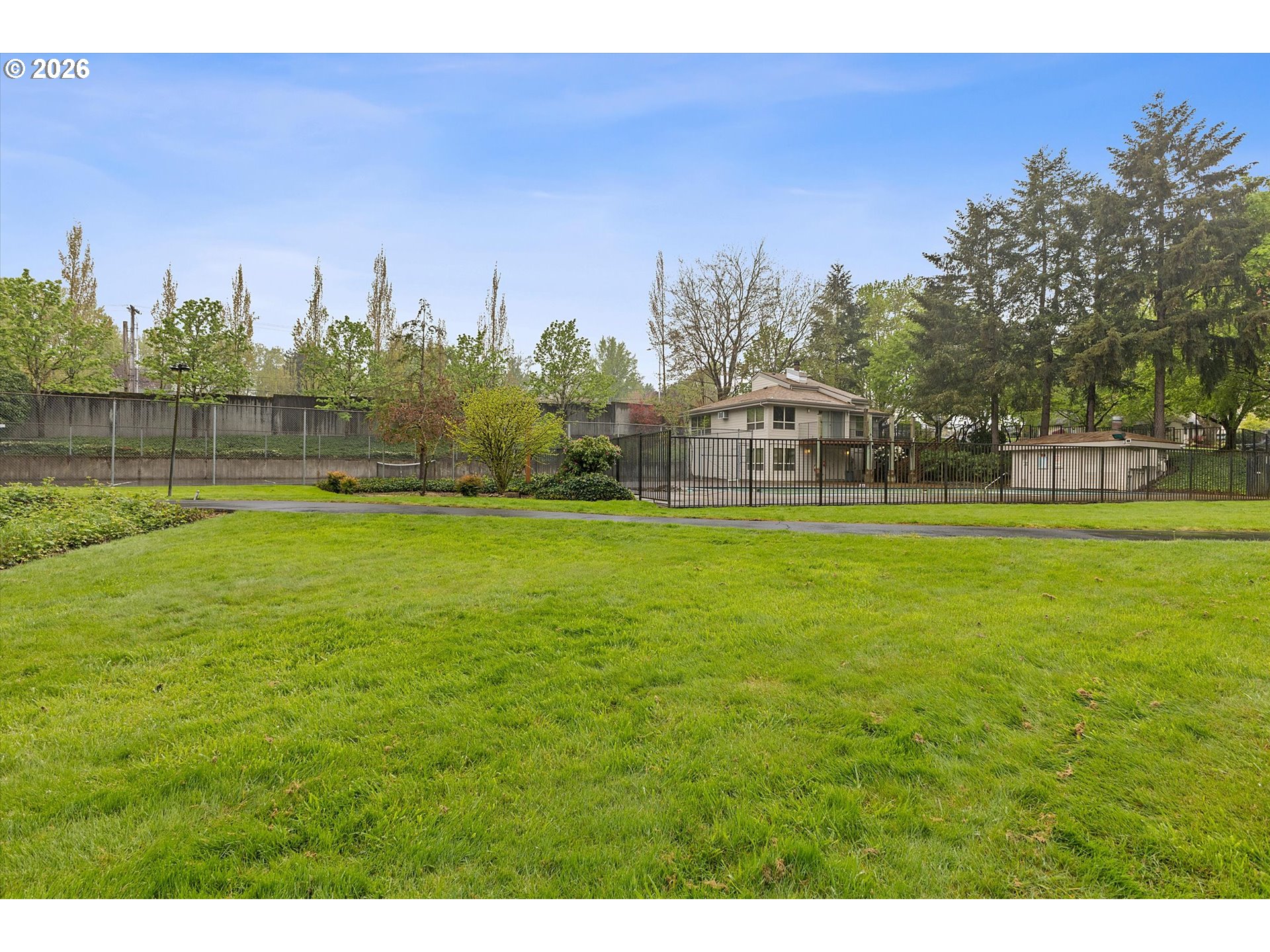 10356 Southwest Trapper Terrace Beaverton, OR 97008 - Photo 45 of 47