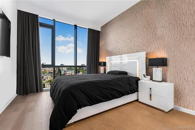 $1,050,000 | 33-66 Farrington Street | Flushing