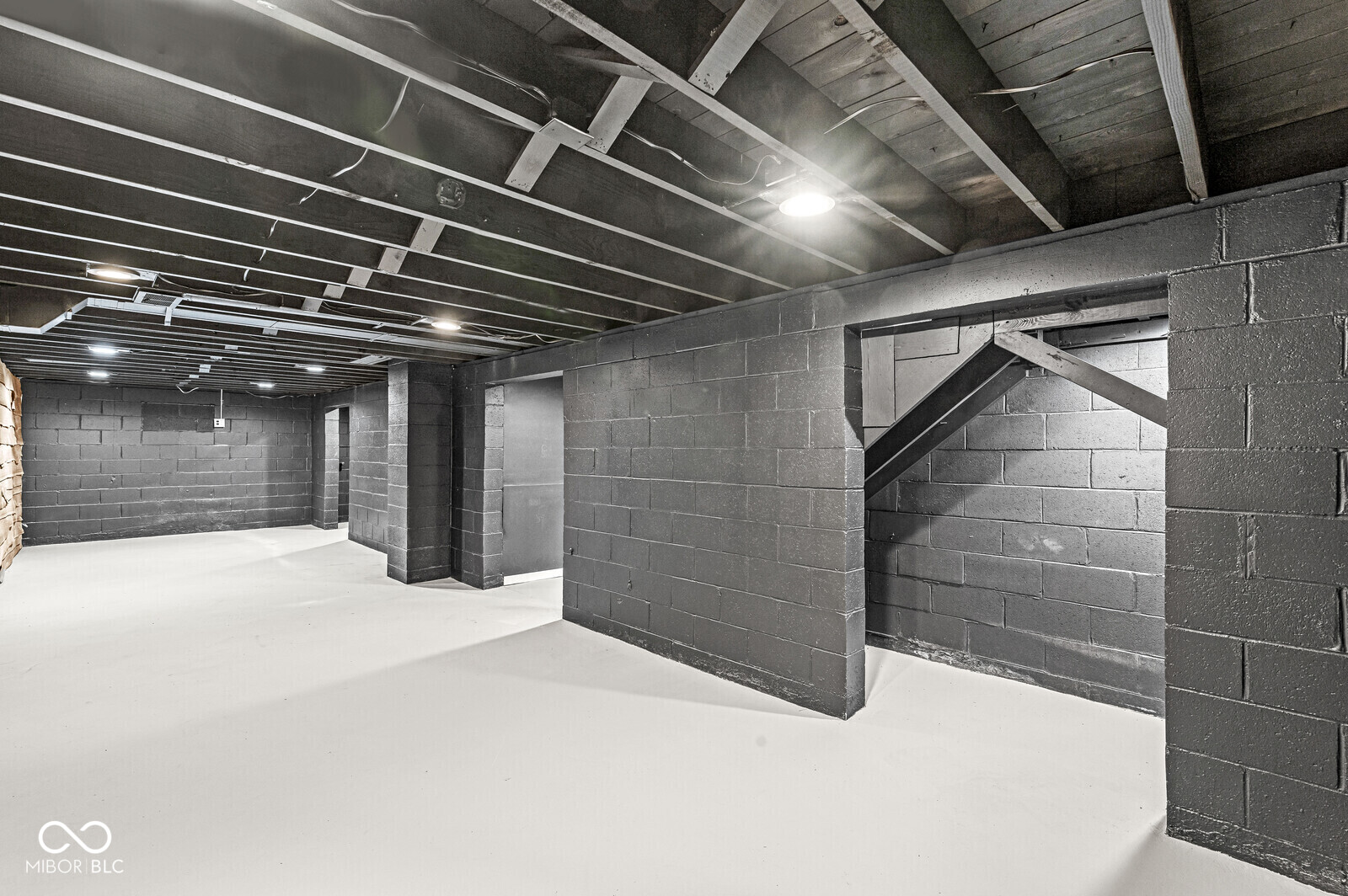 2421 East 11th Street Indianapolis, IN 46201 - Photo 36 of 36