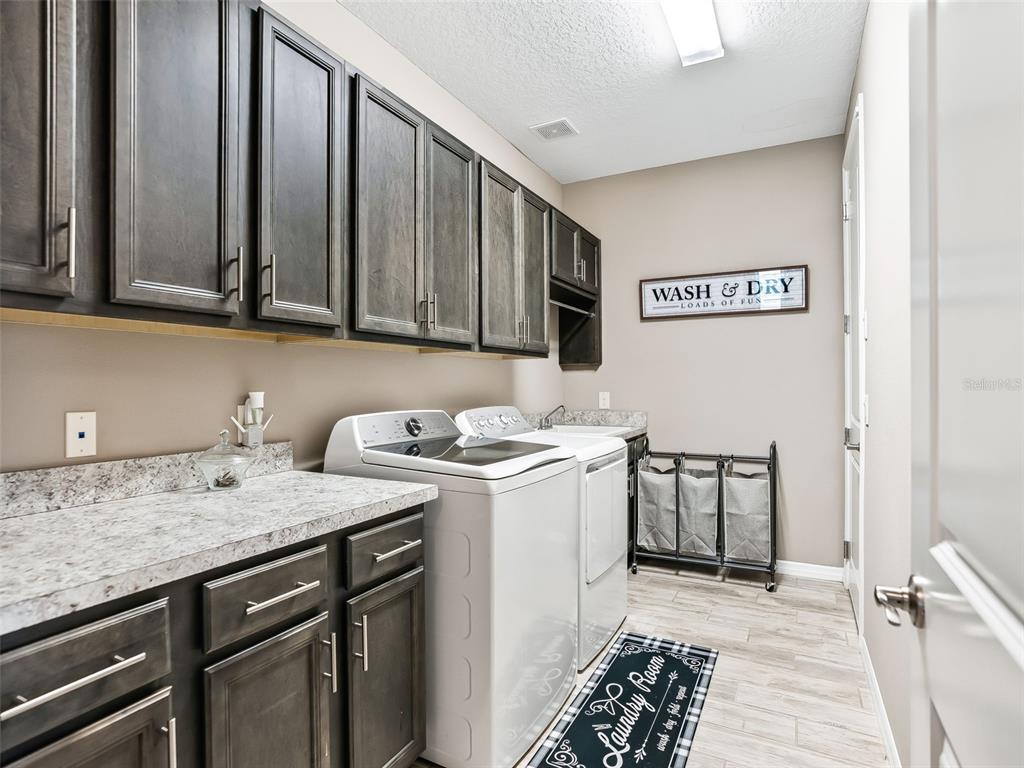 5662 Northwest 40th Loop Ocala, FL 34482 - Photo 38 of 54