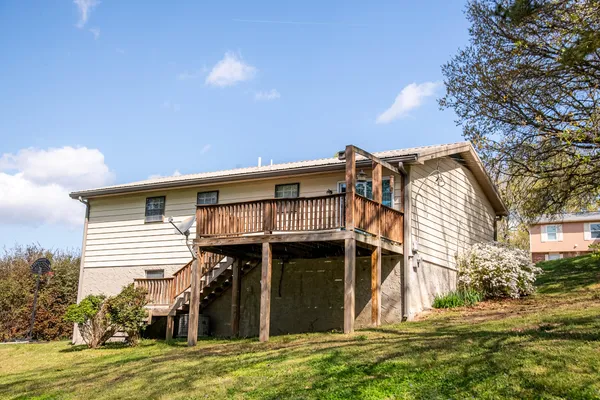 $229,900 | 923 Crest Drive, Chickamauga, GA 30707