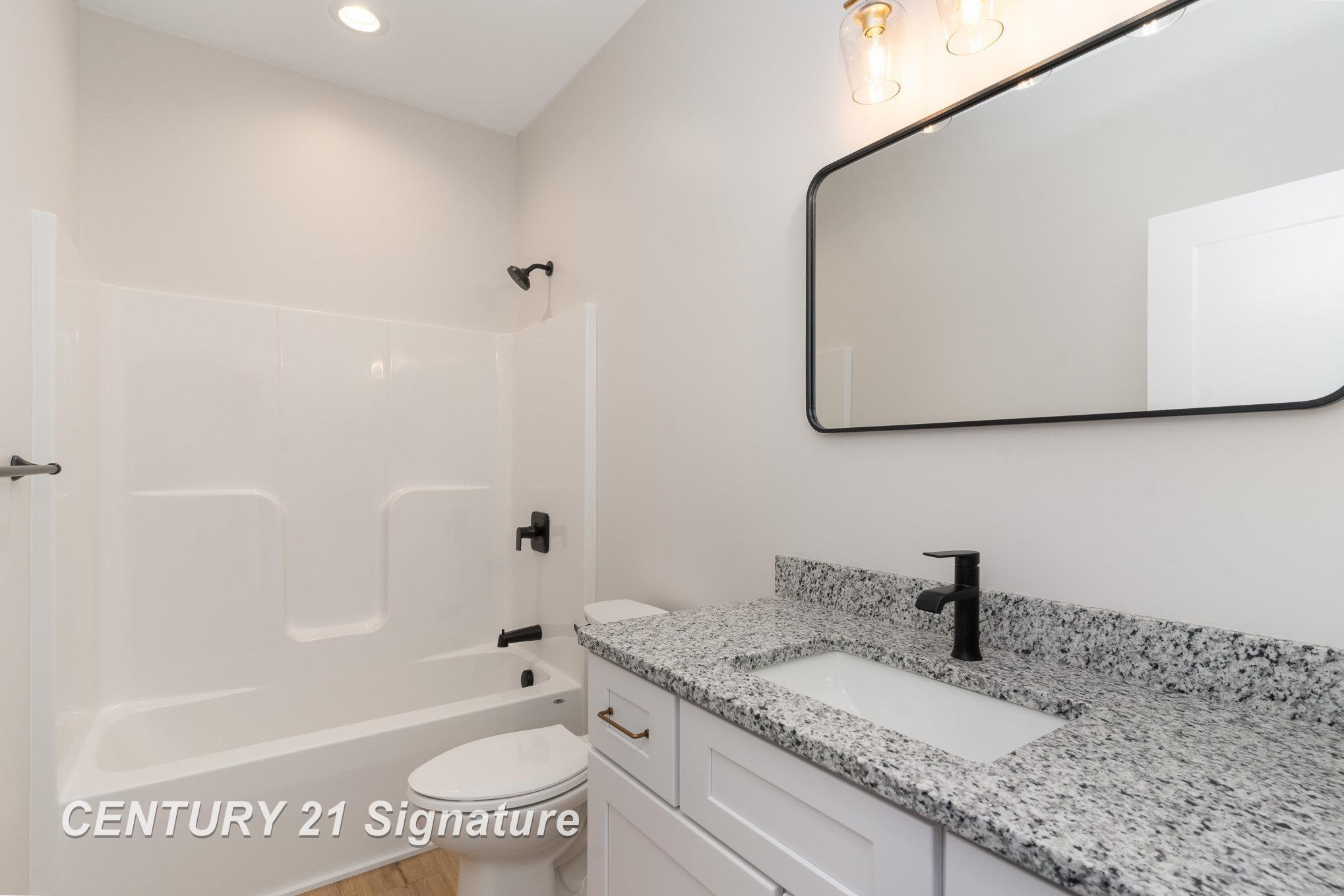 2259 Holly Ridge Lane Standish, MI 48658 - Photo 38 of 43 Gallery Image 38