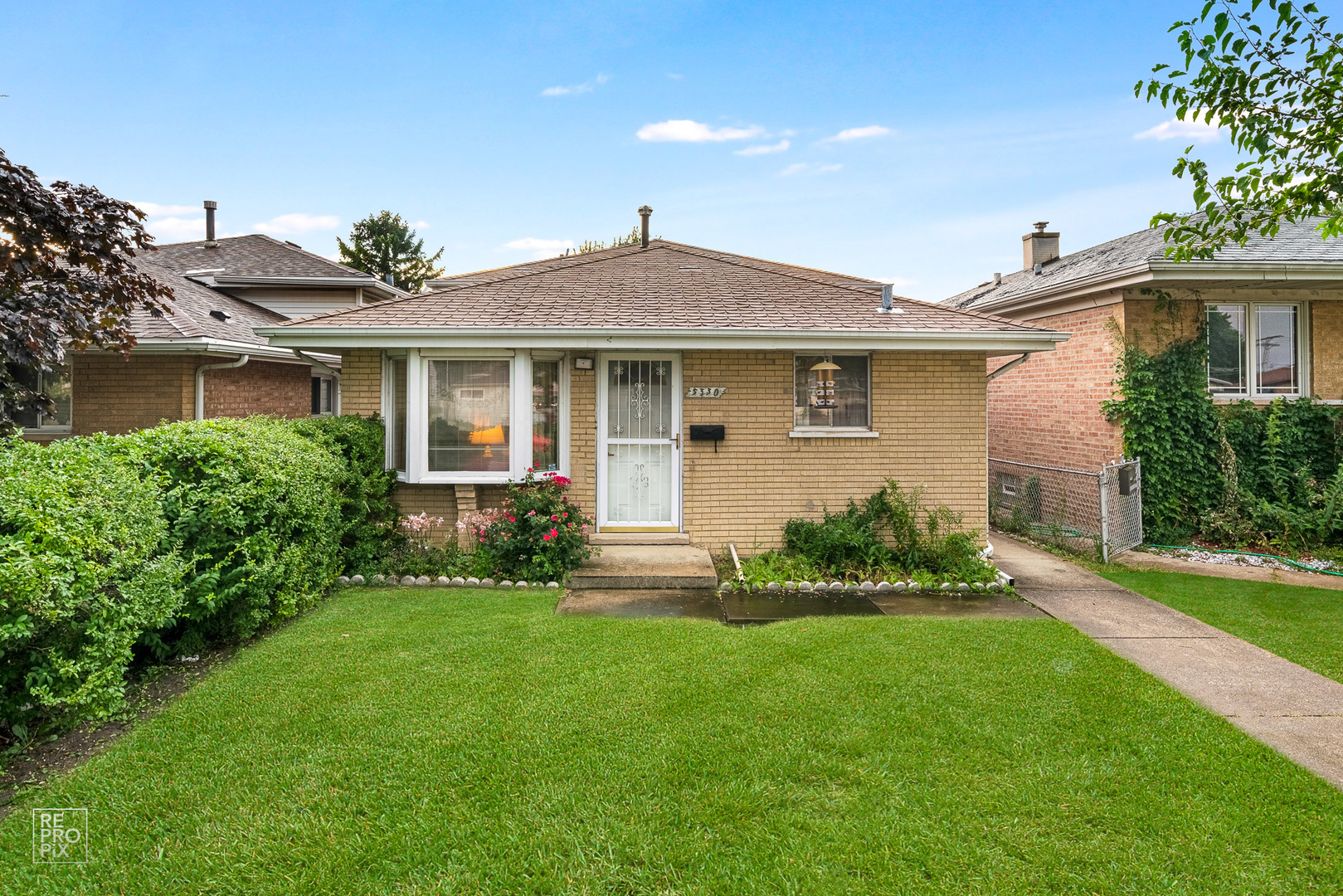 5330 State Road Burbank, IL 60459 - Photo 1 of 10