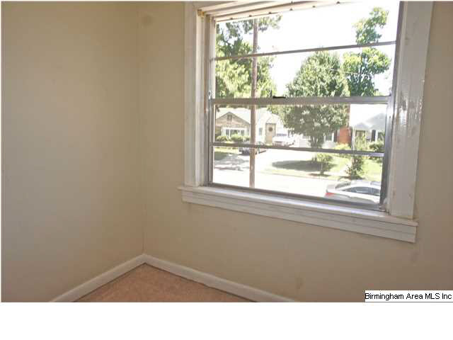 720 Center Place Southwest Birmingham, AL 35211 - Photo 28 of 32