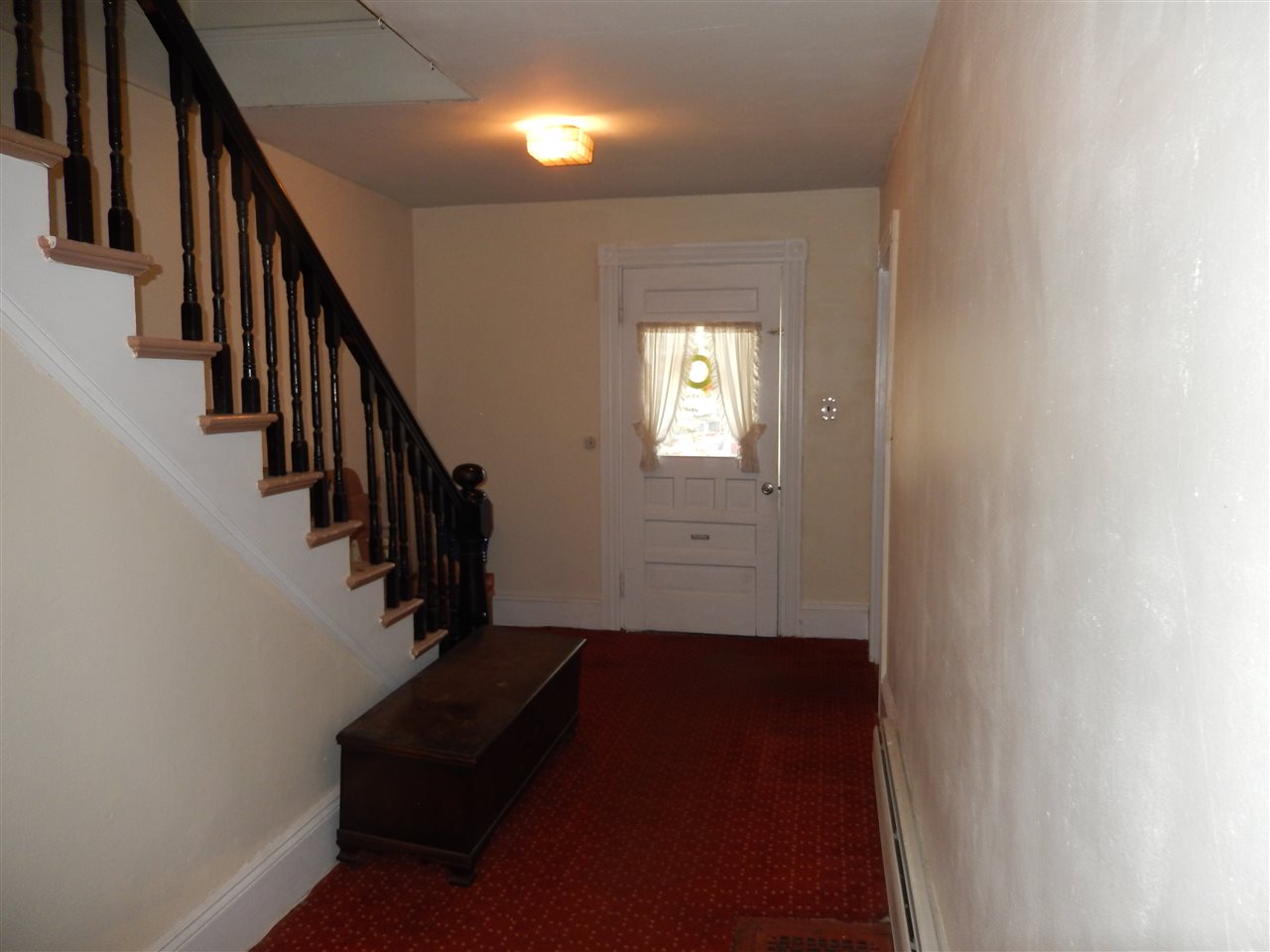 29 Hall Place Exeter, NH 03833 - Photo 2 of 23