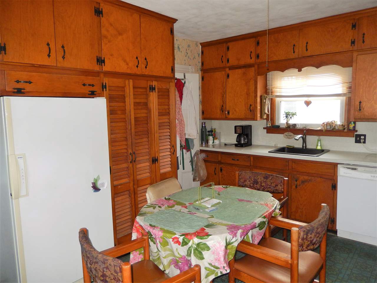 29 Hall Place Exeter, NH 03833 - Photo 11 of 23